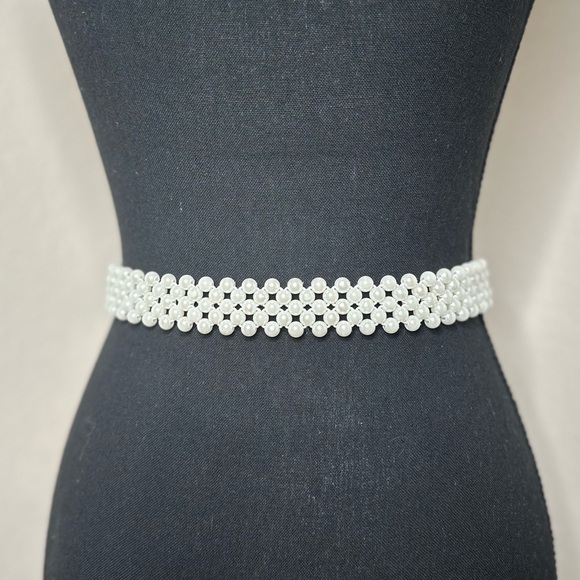 Women's Elastic Pearl Rhinestone Waist Belt - Picture 7 of 7